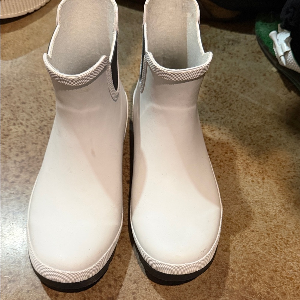 Stylish White Winter Rain Boots for Women